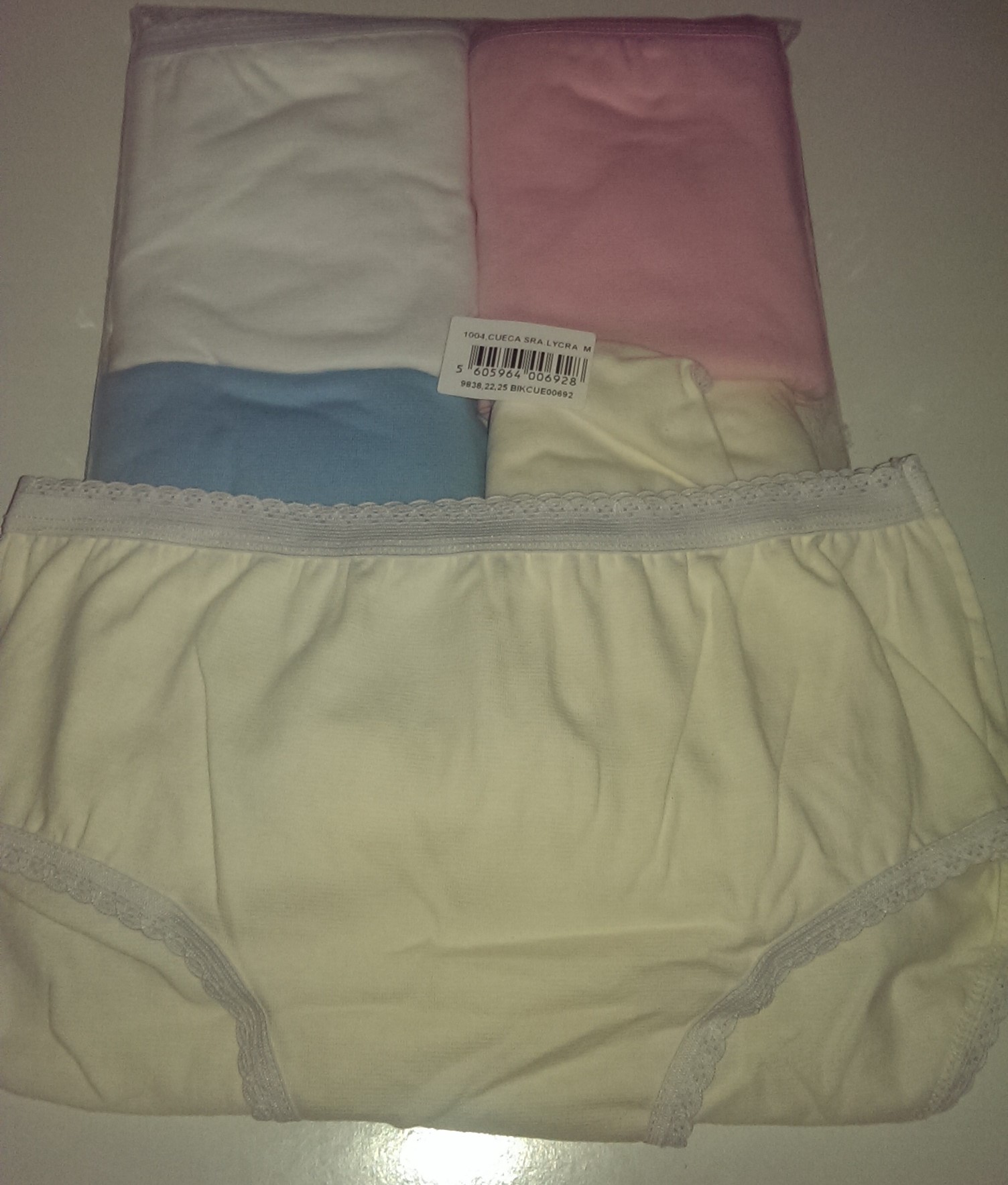 Cueca senhora lisa 1004